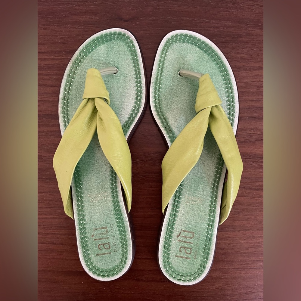 Made in Italy Lalu Green Flat Bonded Leather Sandals Size 37